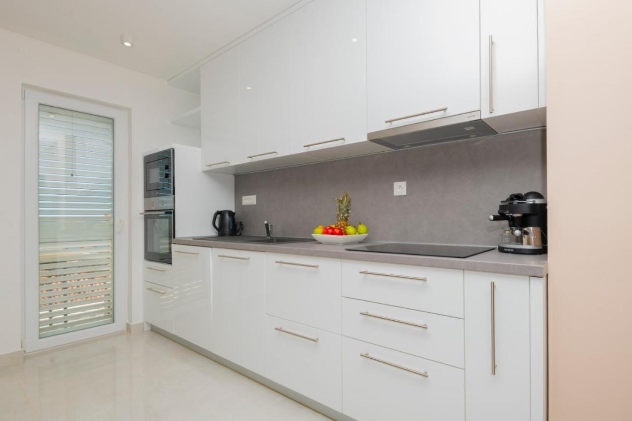 Apartments Radeljic Подстрана Экстерьер фото