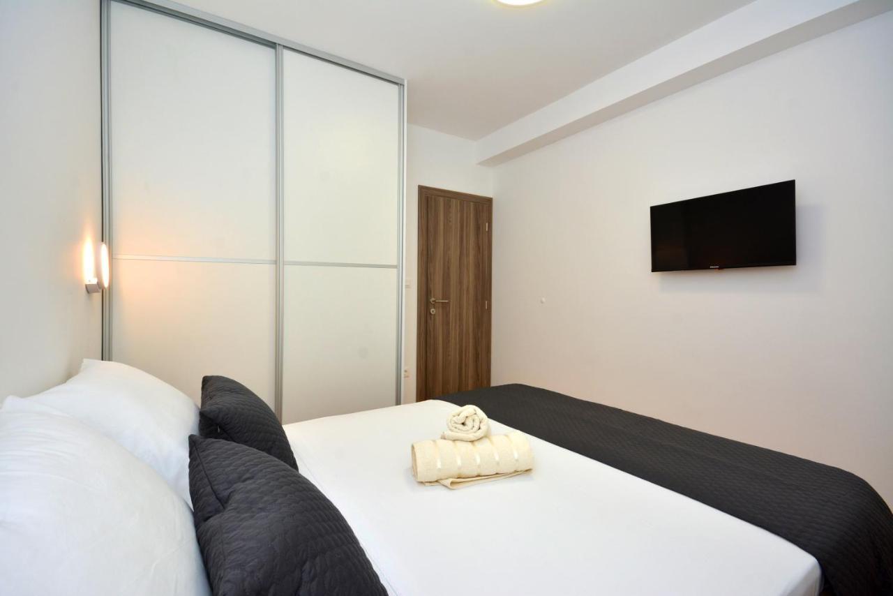 Apartments Radeljic Подстрана Экстерьер фото