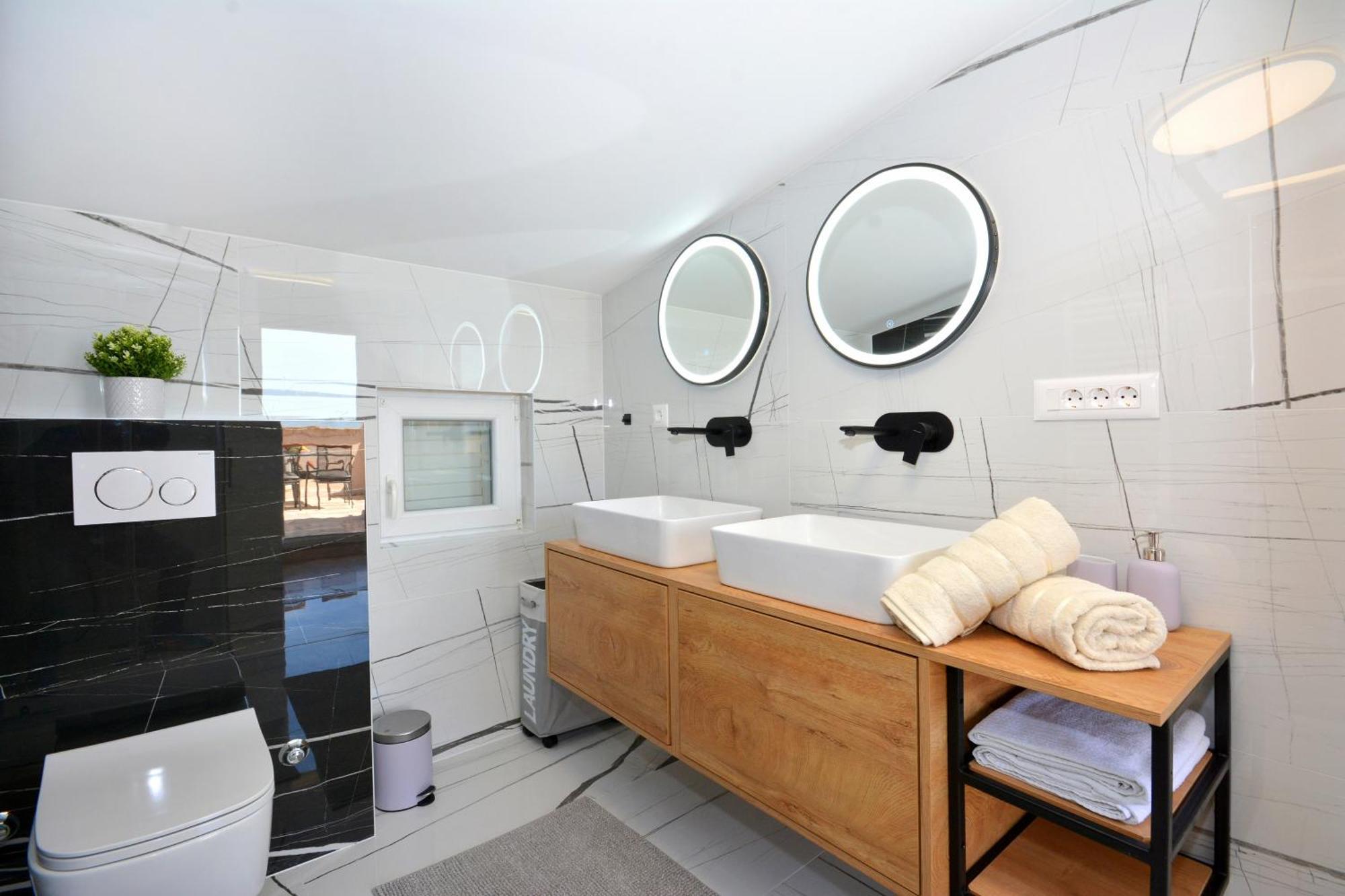 Apartments Radeljic Подстрана Экстерьер фото
